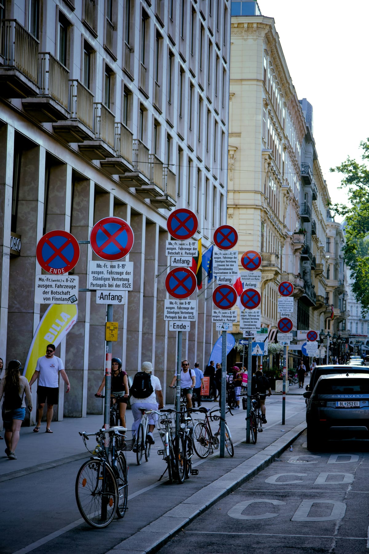 Técnicas visualizadas a través de un ciclo de hábitos en acción y crecimiento personal.